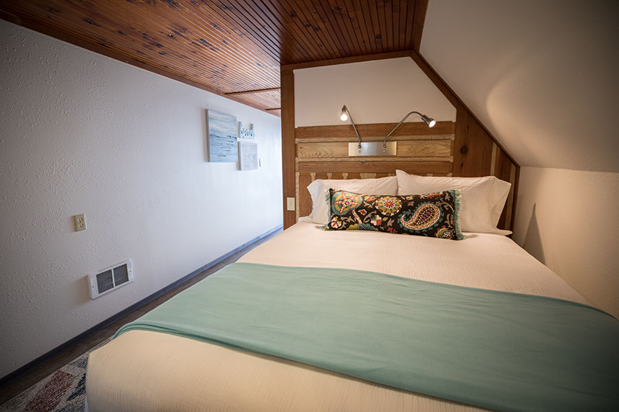 Face Rock Retreat: North Interior #3