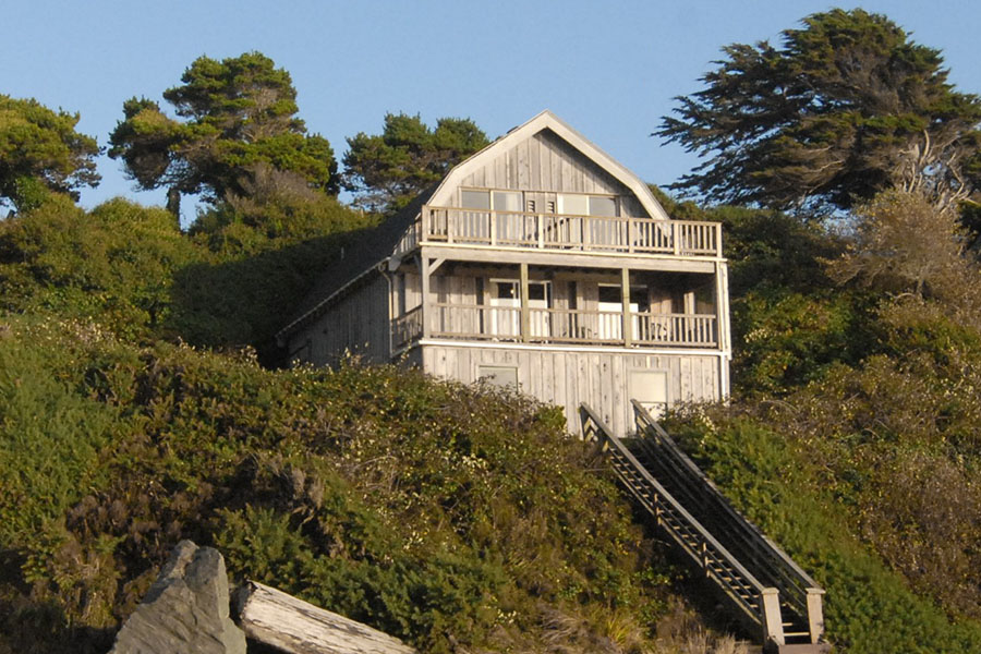 Face Rock Retreat from the Beach