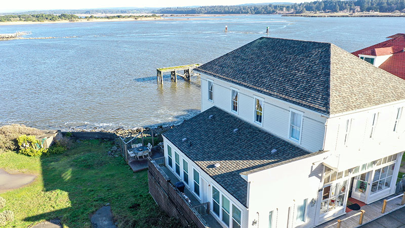 Bandon Historic River House