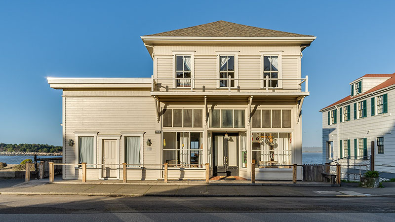 Bandon Historic River House